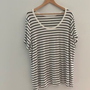 Ava & Viv black & white stripe top 2X